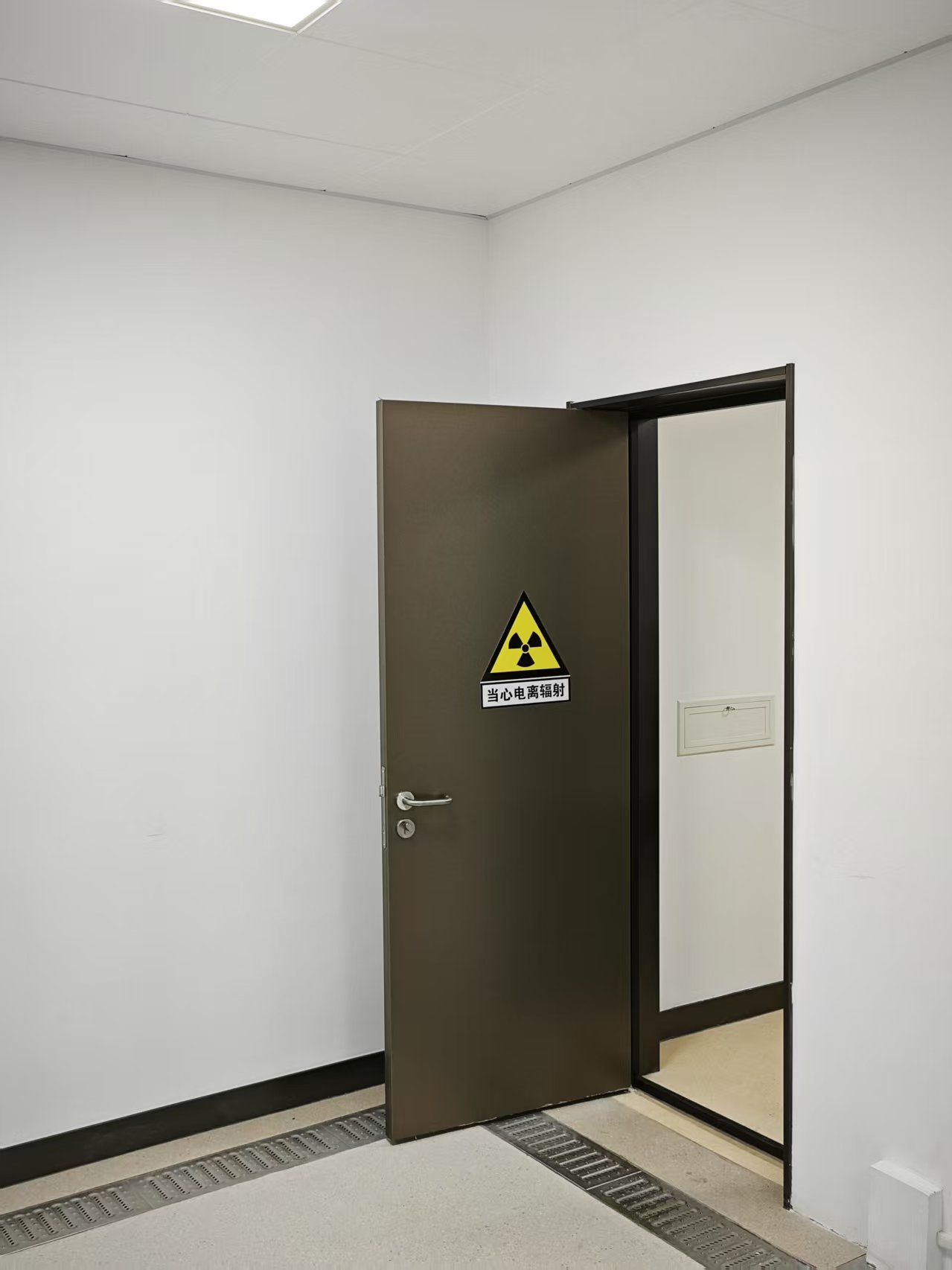 呼和浩特CT室手动单开防护铅门